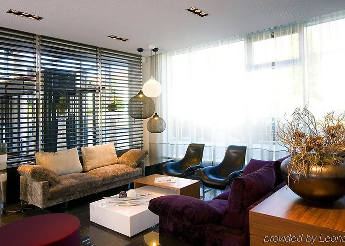 Hotel Eurostars Grand 4*