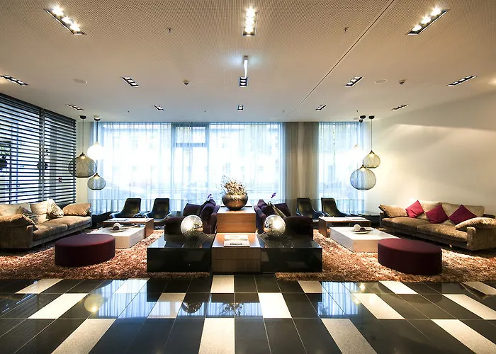 Hotel Eurostars Grand 4*