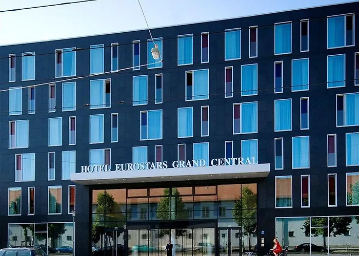 Hotel Eurostars Grand 4*
