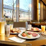 Hotel Eurostars Grand 4*